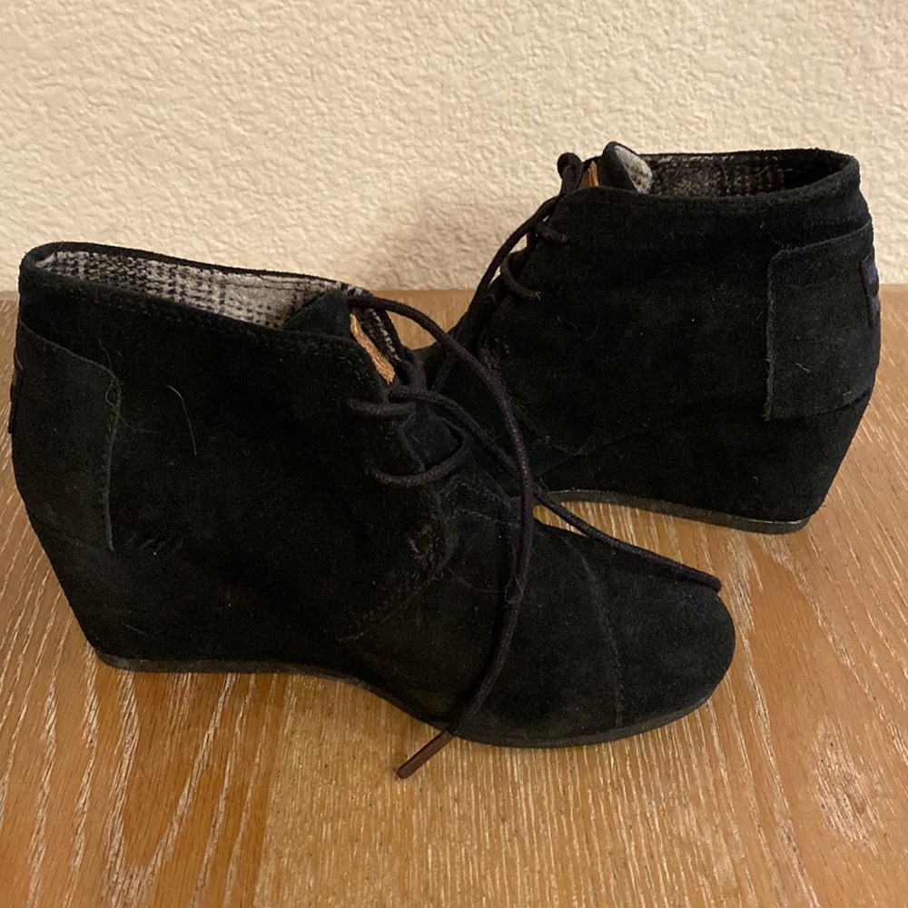 Toms lace up wedges